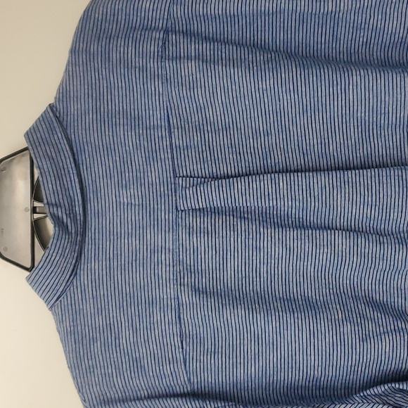 Old Navy Mens XL striped Blue Classic Button Down short Sleeved - Picture 9 of 12